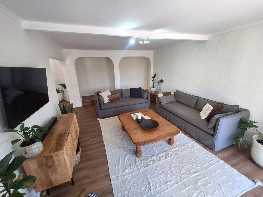4 Bedroom Property for Sale in Wavecrest Eastern Cape